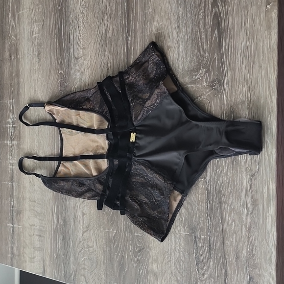 For Love & Lemons Skivvies Evie Lace Bodysuit in Black - Picture 13 of 15